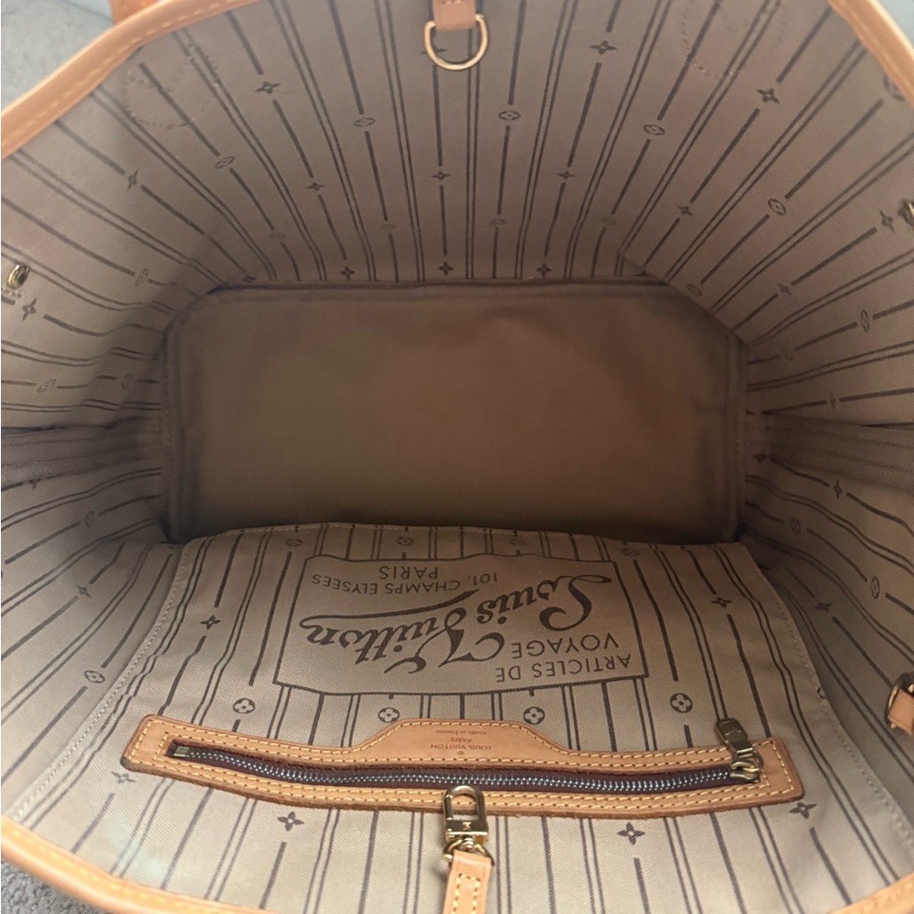 Louis Vuitton Monogram Neverfull Tote in Brown MM - Picture 3 of 4